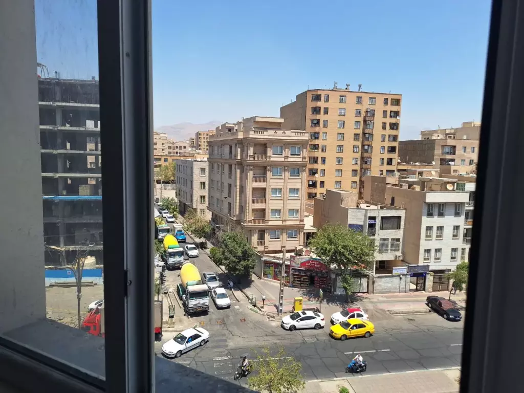 80 متری نوساز، غرق نور با دو پارکینگ سندی - تصویر 7