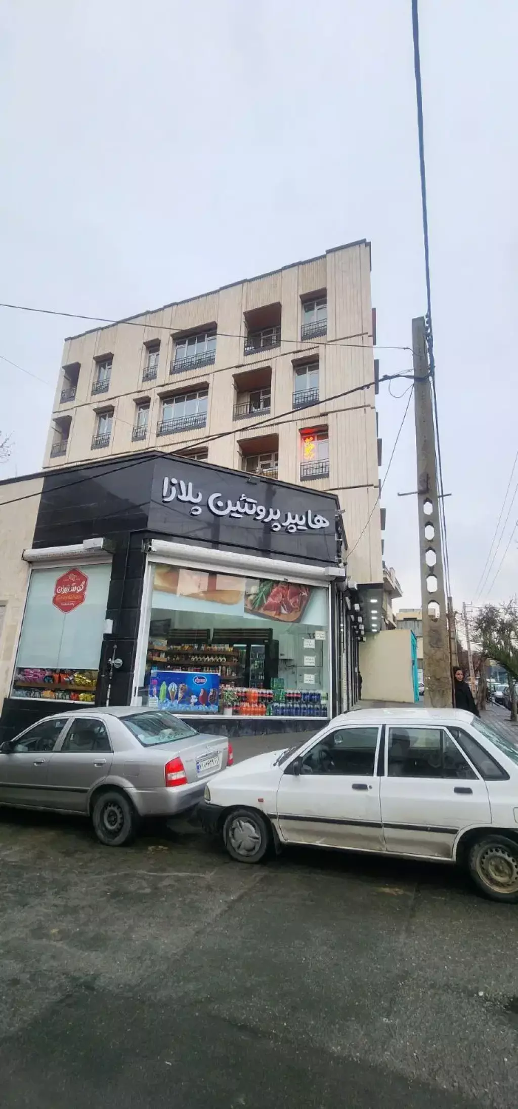 اجاره مغازه دو نبش، ارتفاع بلند، بر 10 متر