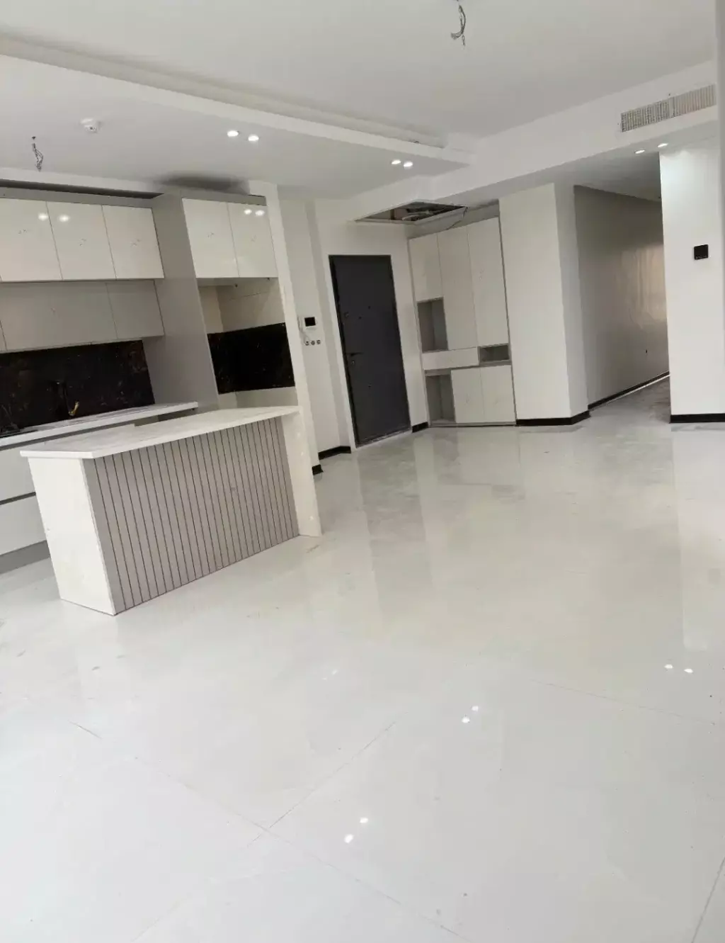 65 متر نوساز فول امکانات