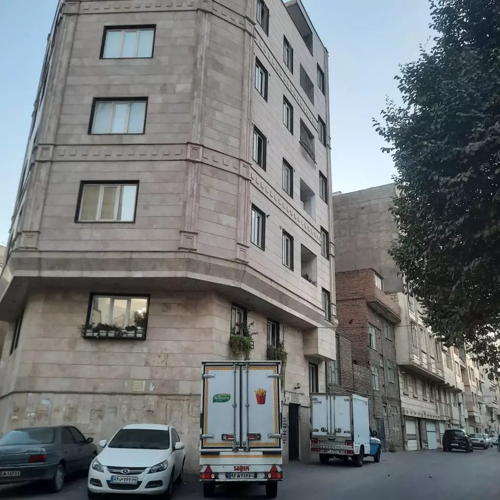 شهادت/57متر/دوبر/گذر12متری