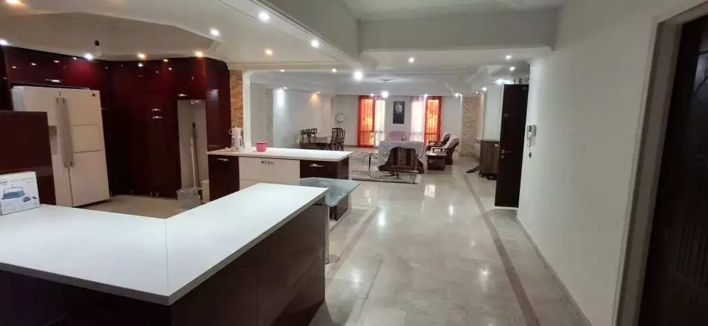پاسداران 235 متر،خوش نقشه،4 خواب،آفتاب گیر - تصویر 10