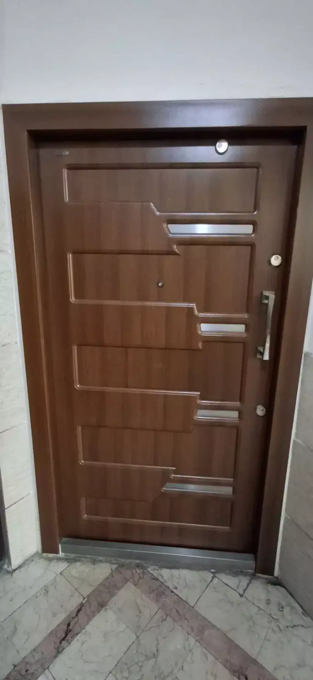 پاسداران 235 متر،خوش نقشه،4 خواب،آفتاب گیر - تصویر 4