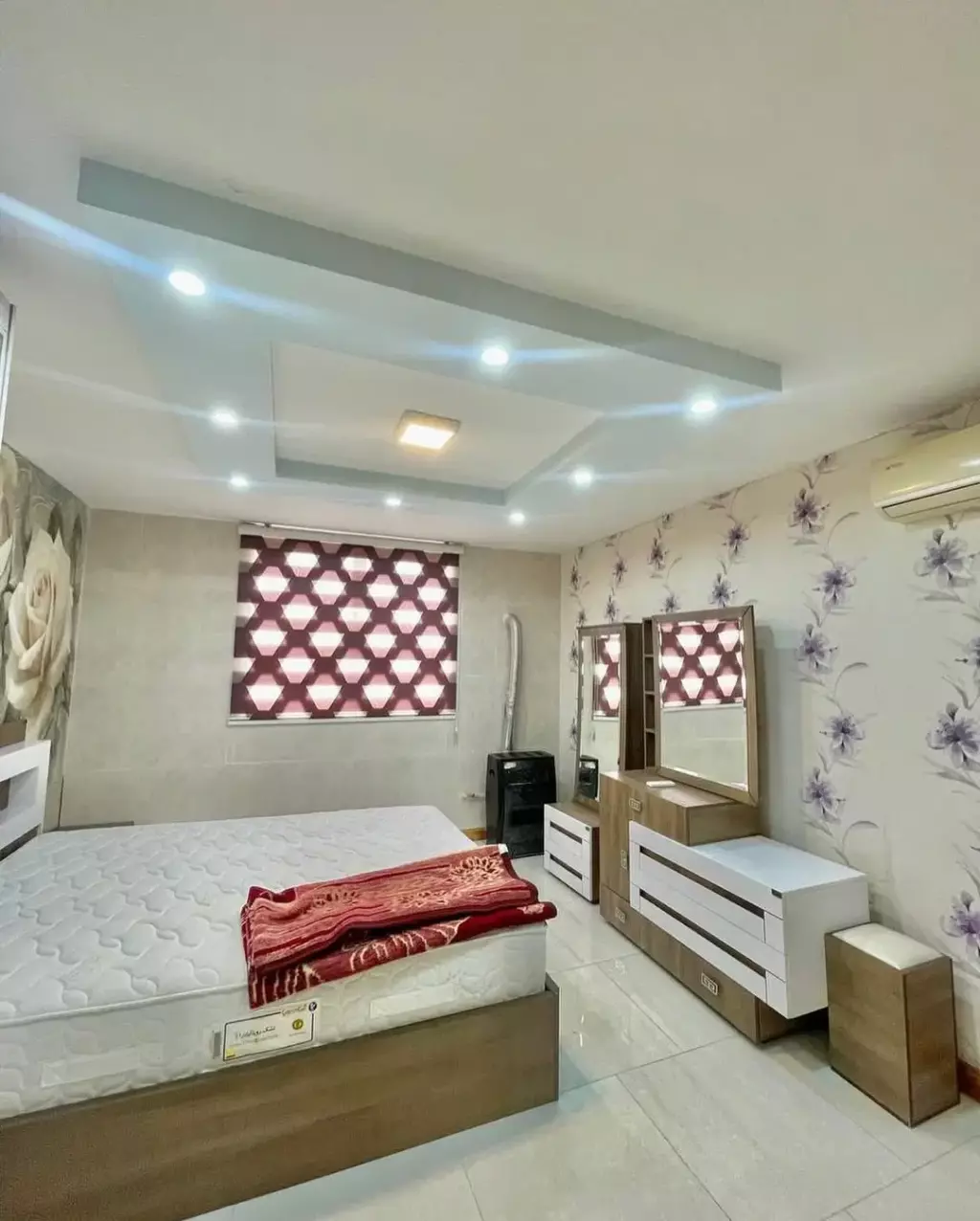 خونه باغ400متری 3خواب مبله سنددار - تصویر 9