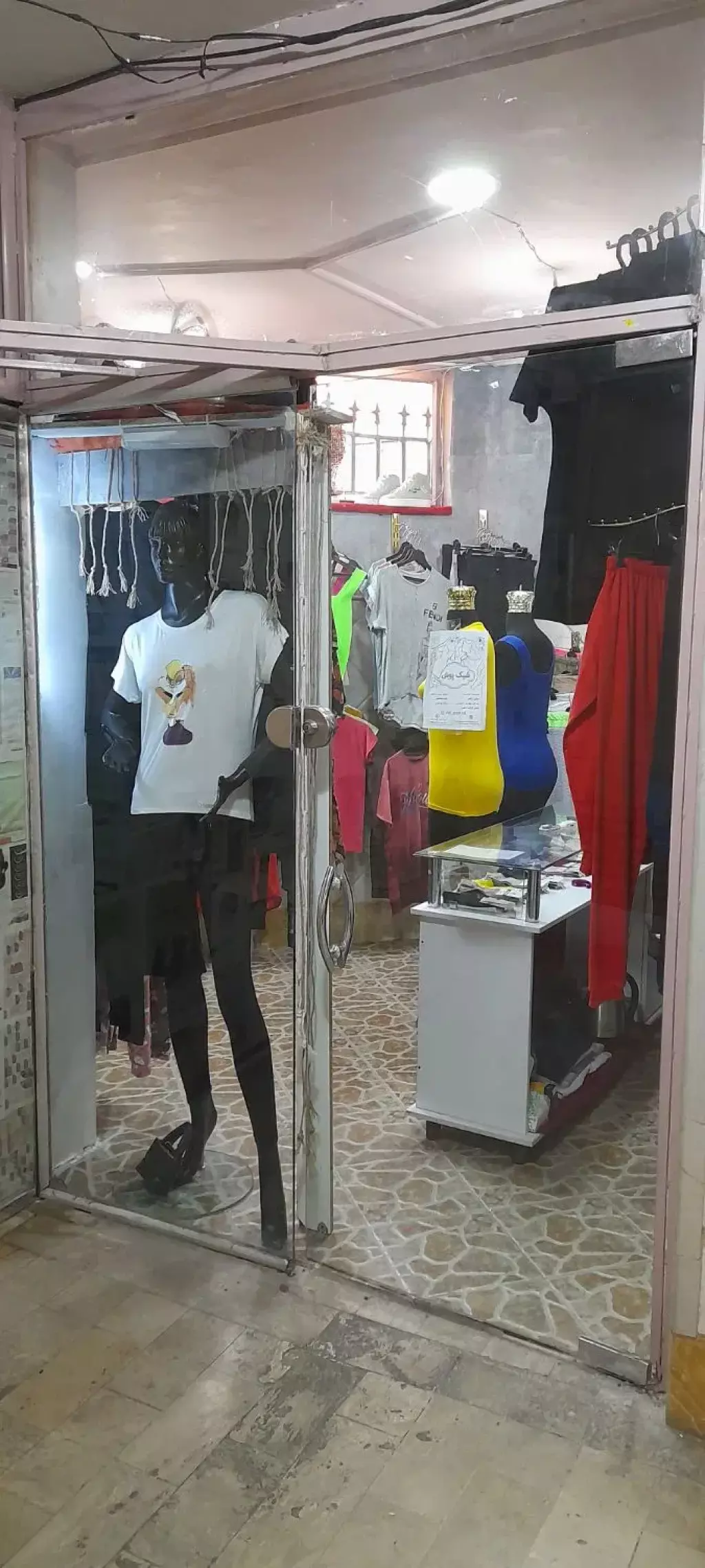 مغازه 12متری باسند شش دانگ تک برگ - تصویر 3