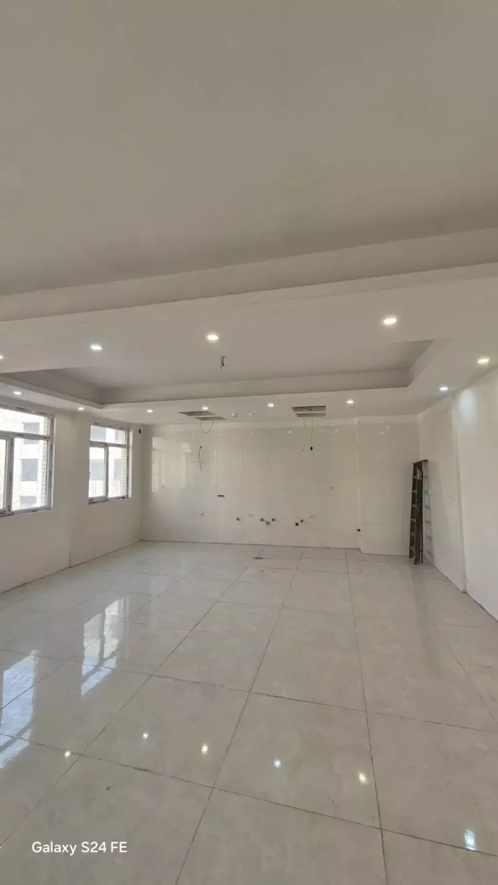 125متری 3 خوابه فول نواب مترو  کمیل مخصوص - تصویر 9
