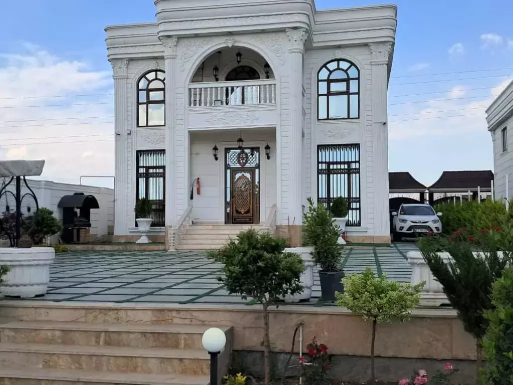 عمارت لاکچری استخردار فول گیم و فول امکانات