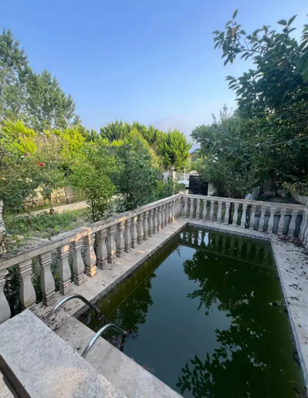 1/2زیرقیمت یک ساله/باغویلا250م بااستخرسندعرصه عیان - تصویر 2