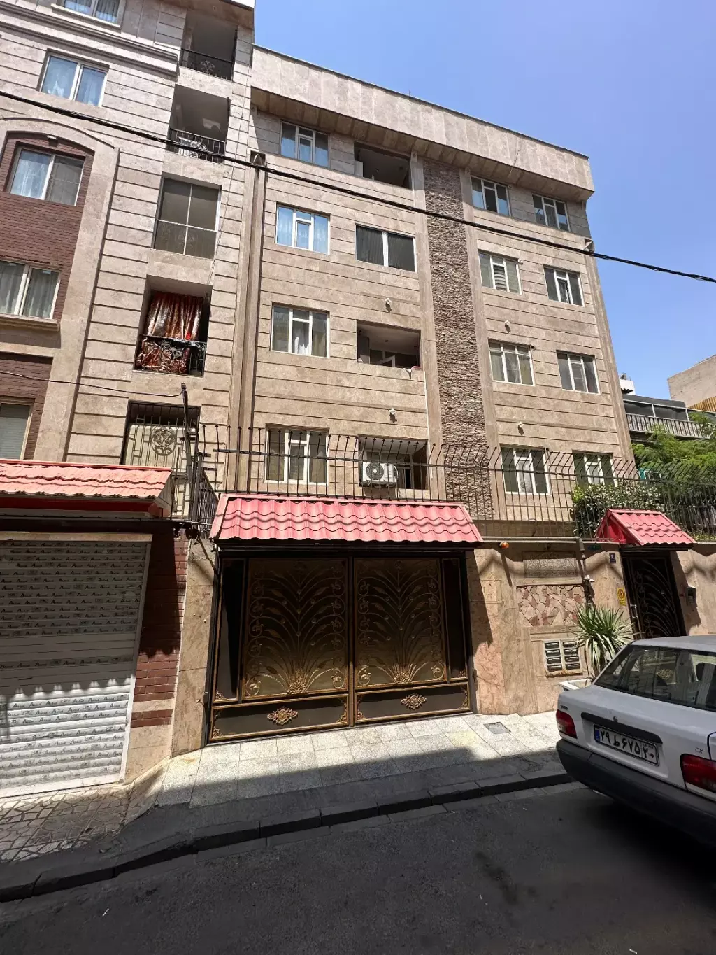 فروش واحد 60 متری پارکینگ و انباری سندی و آسانسور - تصویر 2