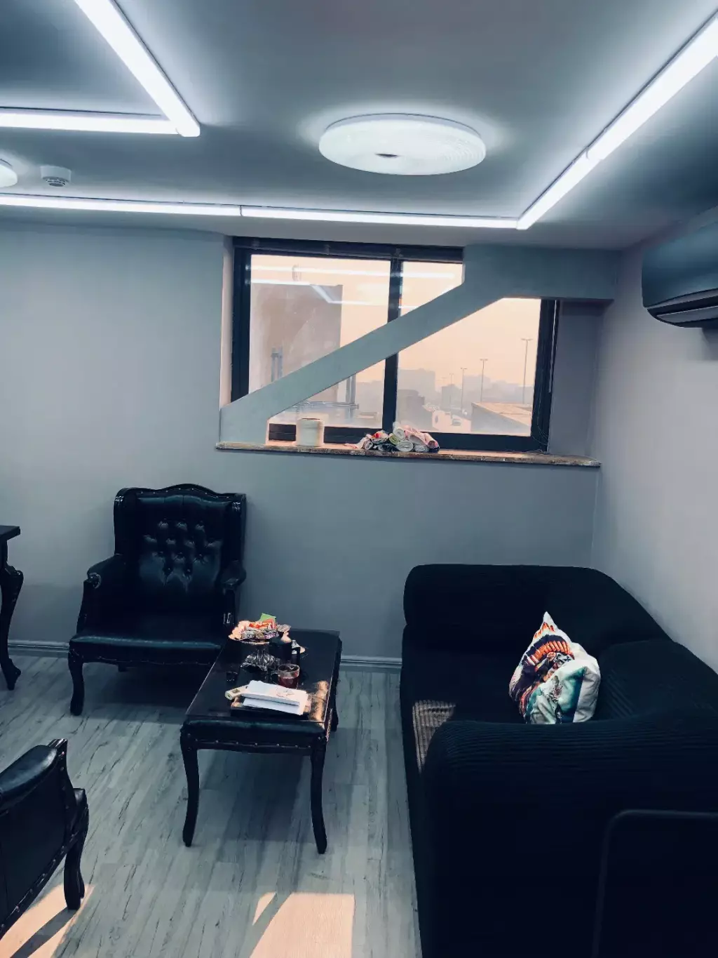 اجاره واحدسند اداری 35 متری مرزداران - تصویر 3