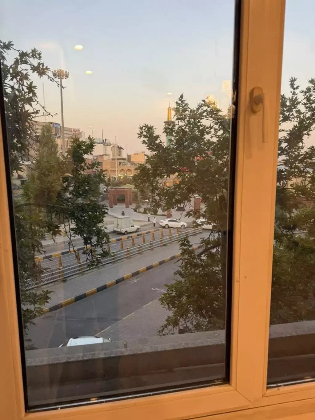 آپارتمان 77 متر/2 خواب/نقل بازار - تصویر 2