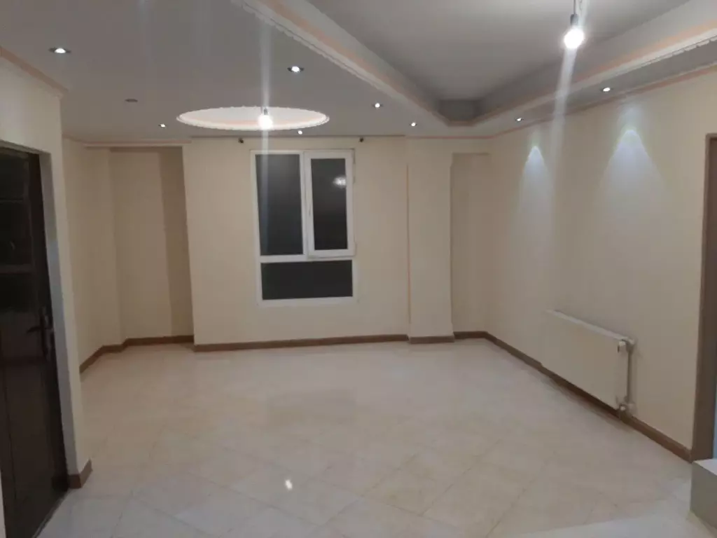 واحد 62 متری اسکندری شمال پارکینگ سندی اسانسور دار
