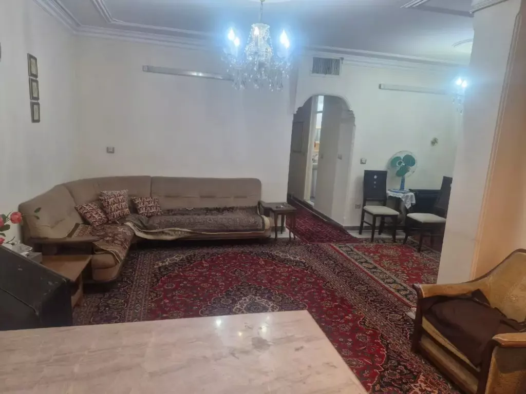 68 متری /خوش نقشه/ با پارکینگ