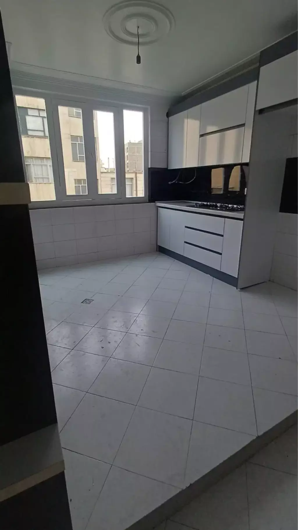 77متر /دو خواب /پارکینگدار/فول بازسازی/دامپزشکی