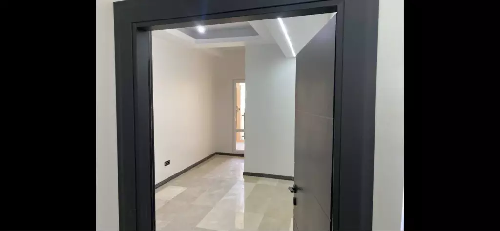 98 متر  دوخوابه فول امکانات ملکلو