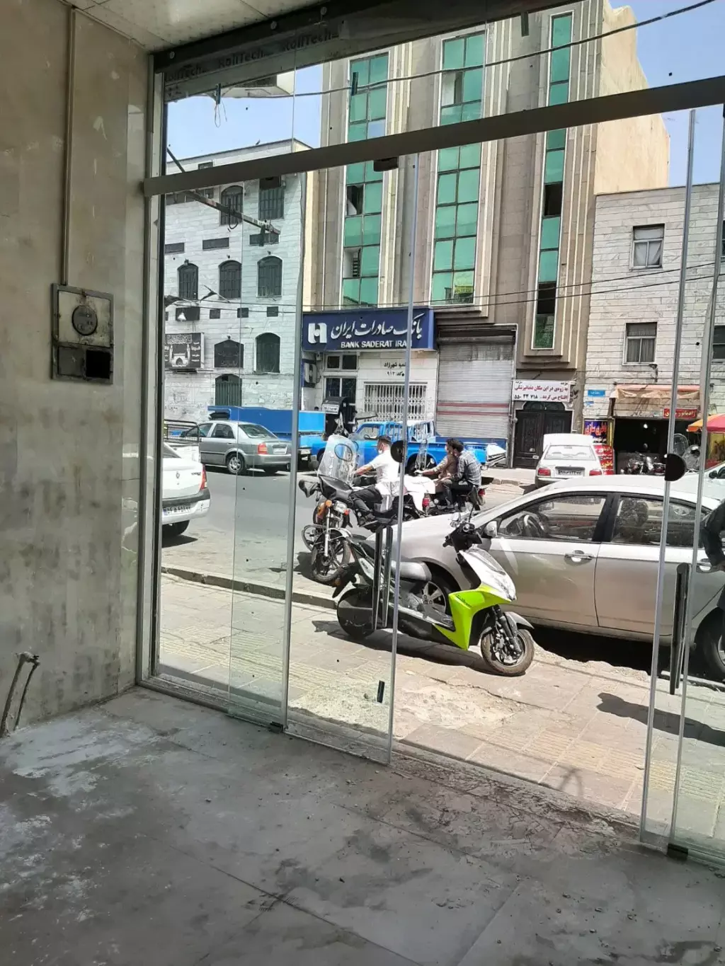 مغازه 42 متری با ساختمان دو طبقه - تصویر 4
