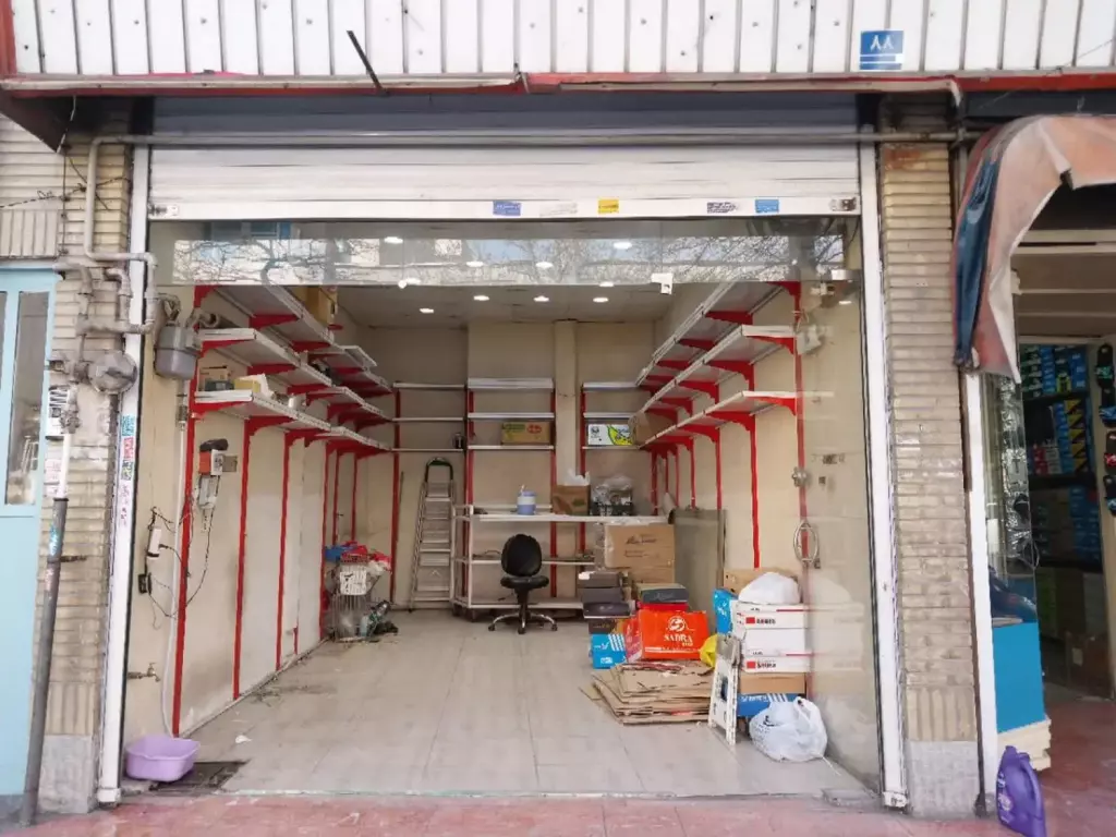 مغازه بمتراژ  37متر دارای سند تک برگ ب فروش میرسد