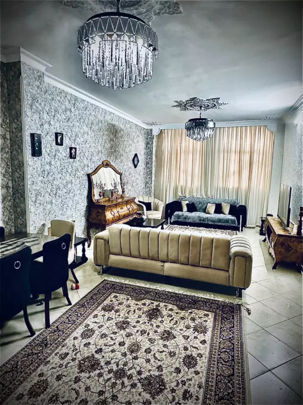68 متر بازسازی‌شده پارکینگ و انباری طبقه اول