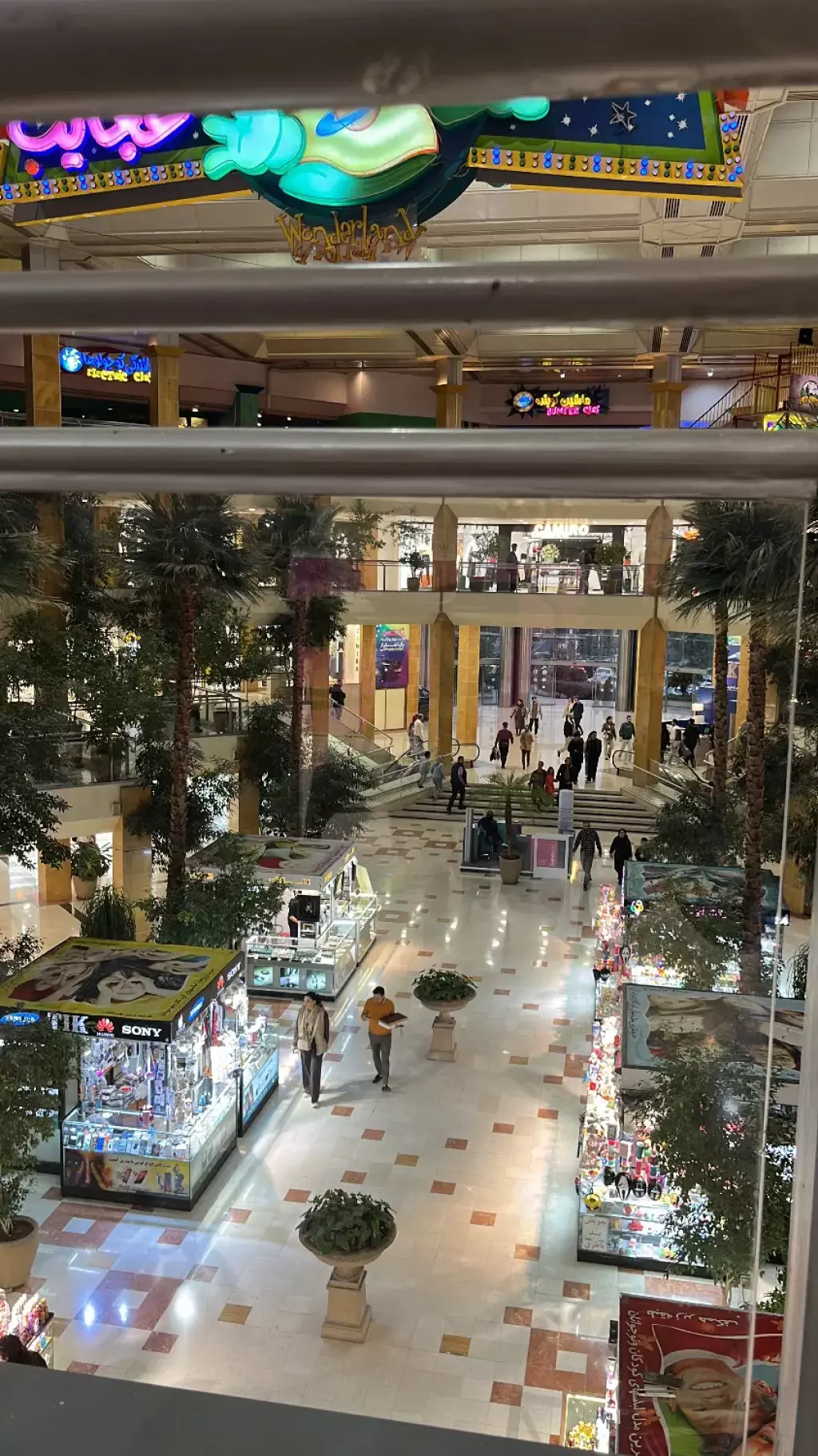 27 متر مغازه بر اصلی پاساژ تیراژه