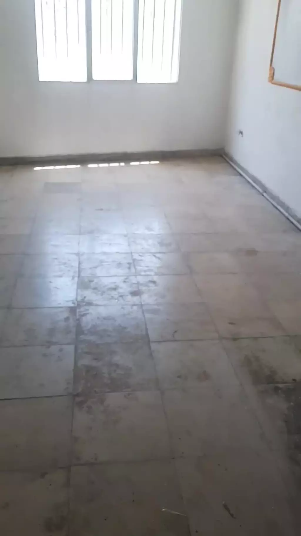 اجاره اداری و تجاری 60 متری در سیروس
