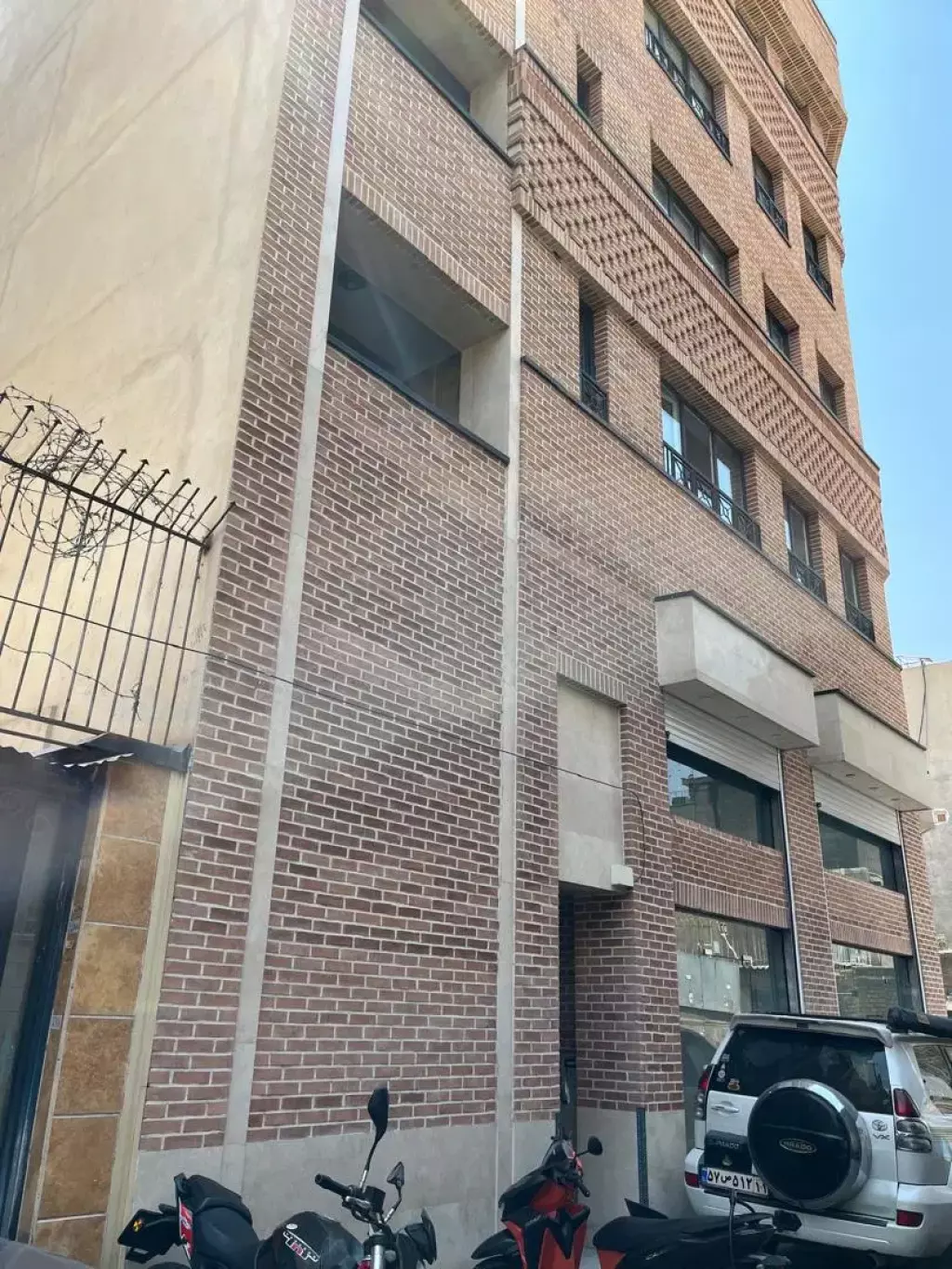 فروش اداری و تجاری 72 متری در بهارستان - تصویر 2