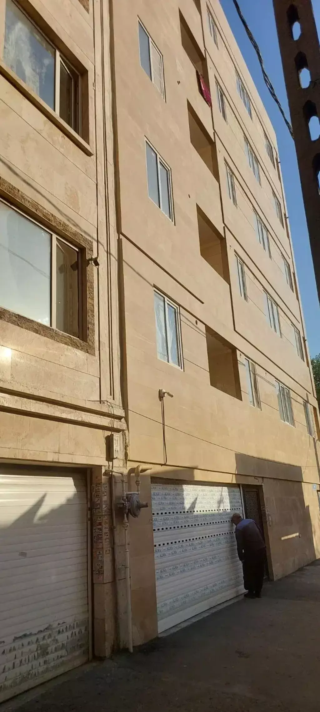 اجاره اداری و تجاری 21 متری در عباسی