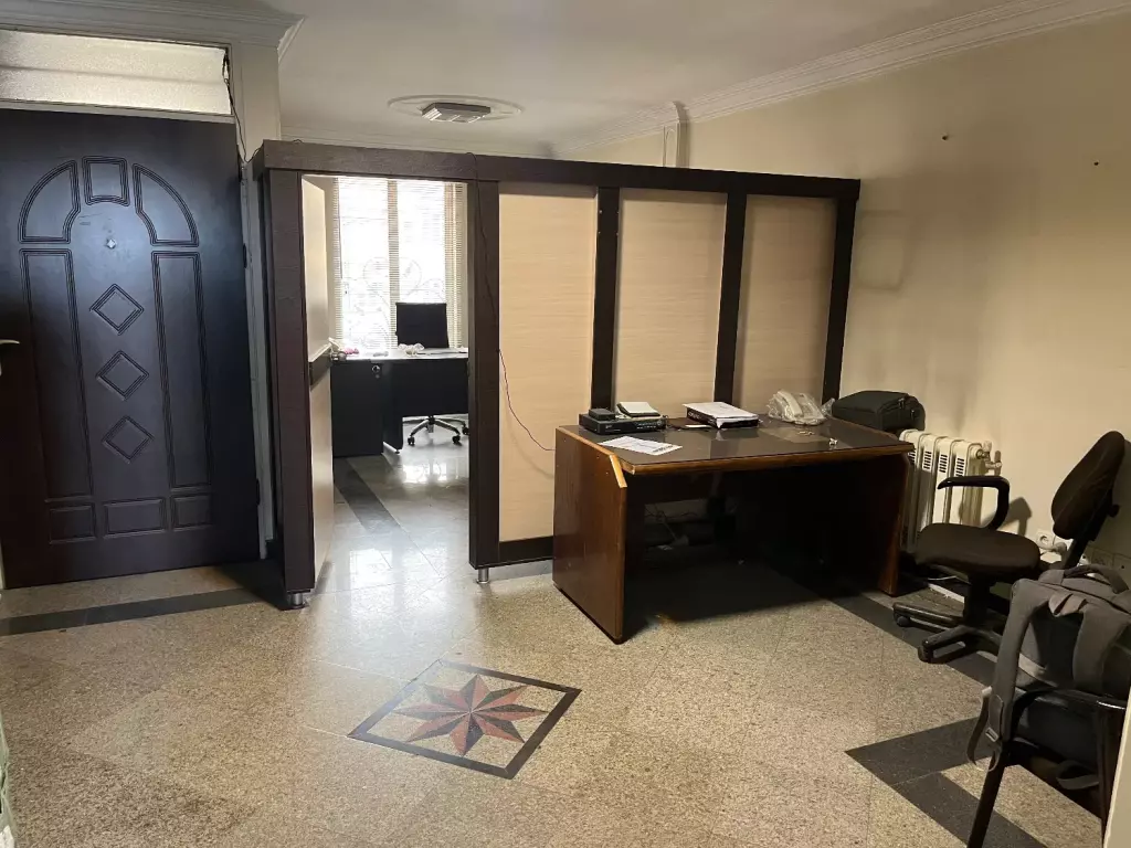 اجاره اداری و تجاری 70 متری در بهارستان - تصویر 2