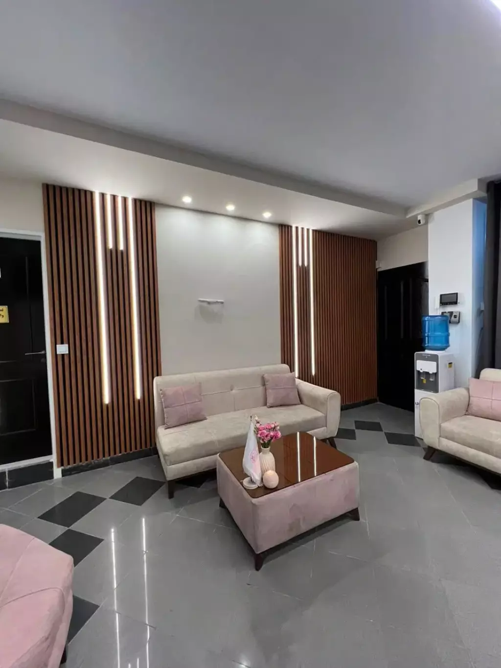 اجاره اداری و تجاری 91 متری در فردوس - تصویر 2