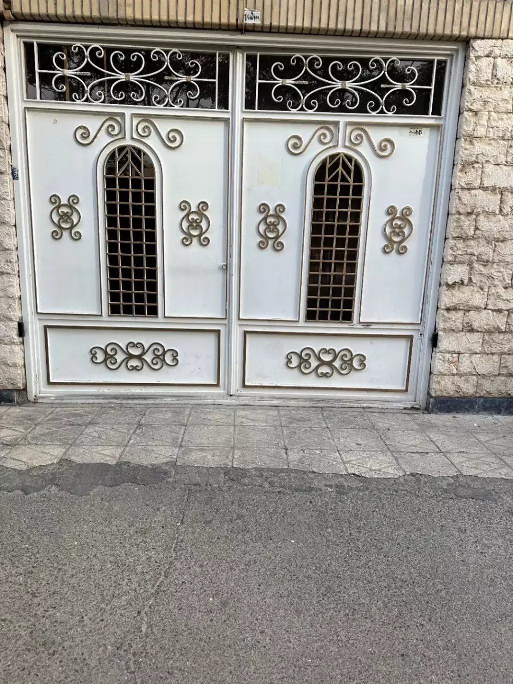 اجاره اداری و تجاری 120 متری در ظهیرآباد