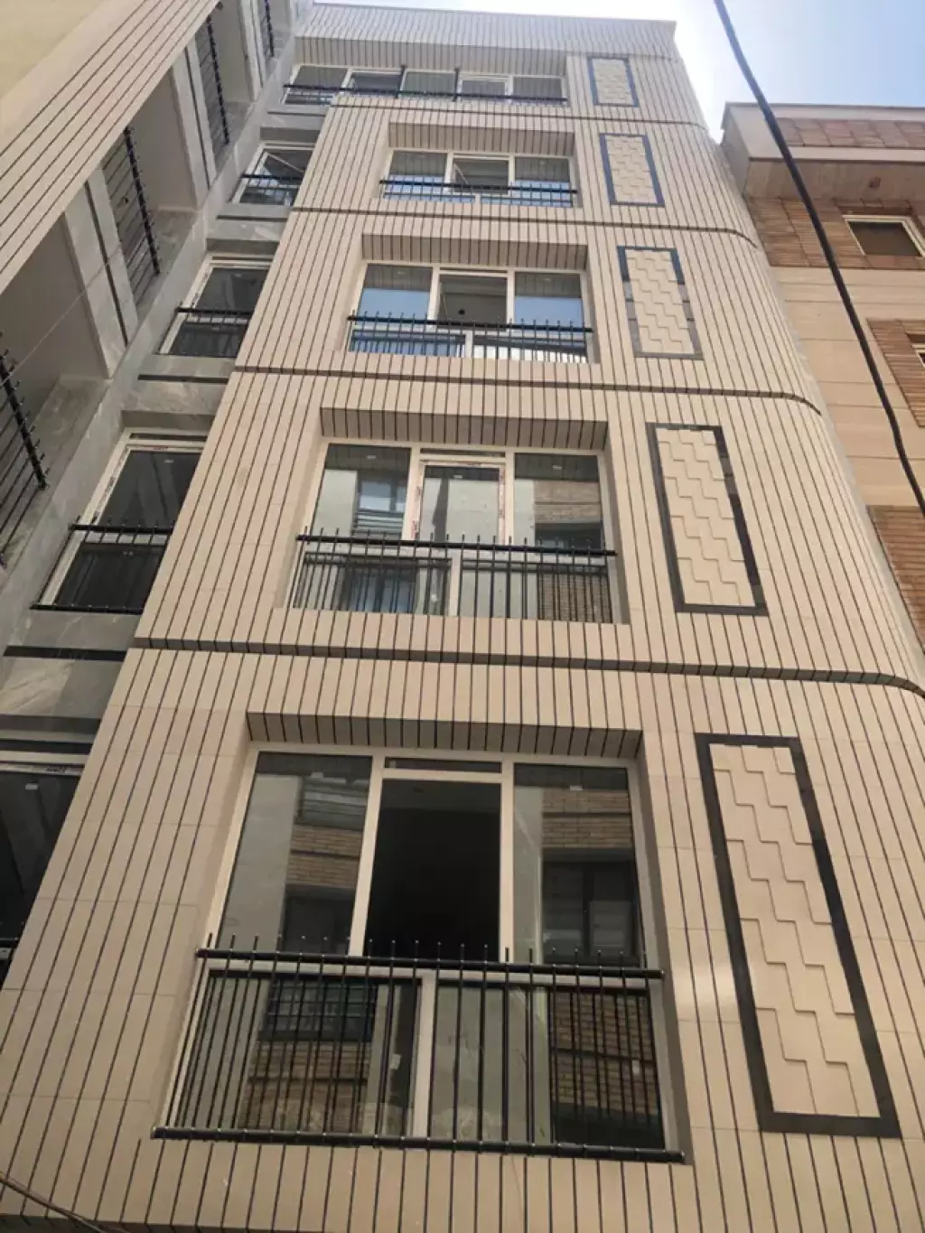 فروش آپارتمان 140 متری در جمهوری