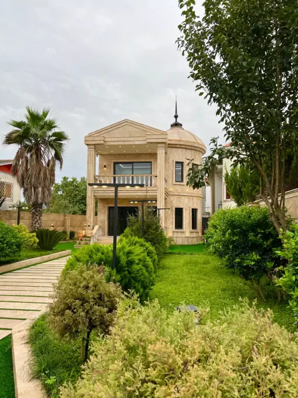 فروش خانه و ویلا 350 متری در وحیدیه