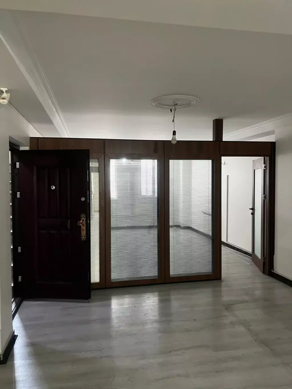 اجاره اداری و تجاری 115 متری در بهارستان