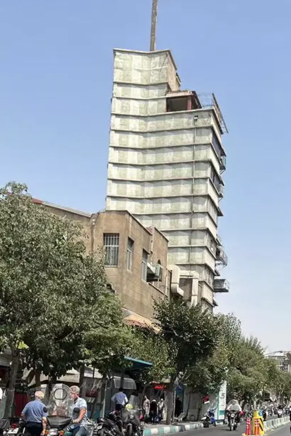 اجاره اداری و تجاری 80 متری در جمهوری