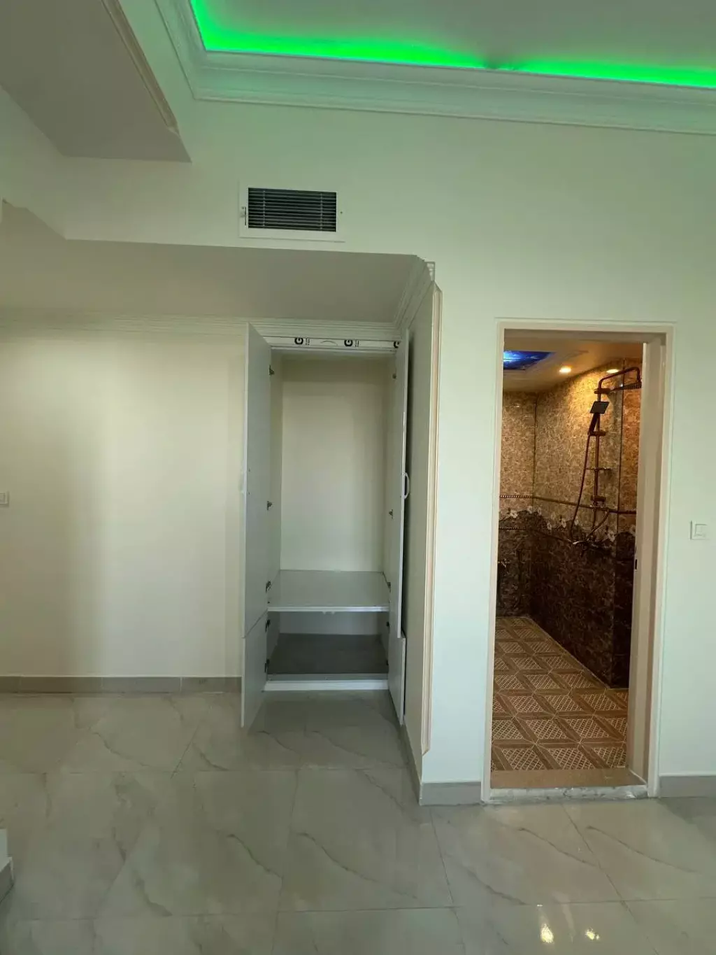 فروش آپارتمان 193 متری در شهرک صدرا - تصویر 12