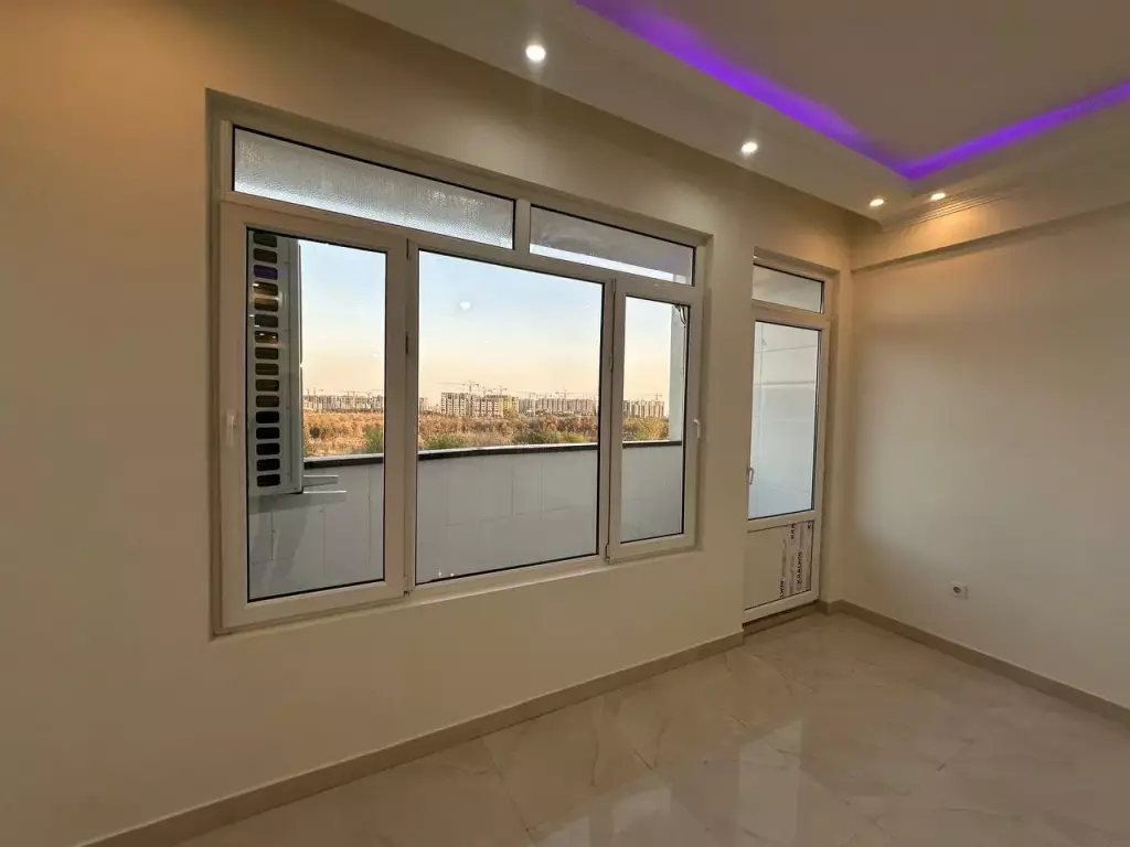 فروش آپارتمان 193 متری در شهرک صدرا - تصویر 2