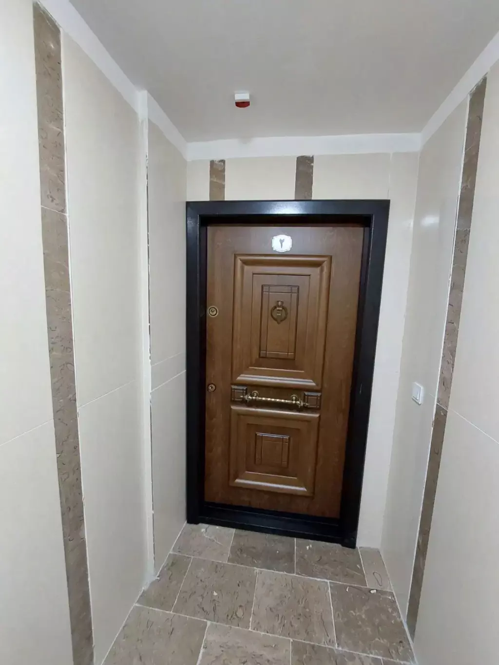 اجاره آپارتمان 93 متری در ظهیرآباد