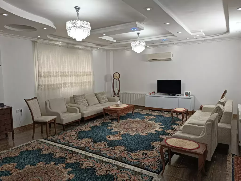 فروش خانه و ویلا 120 متری در عباسآباد