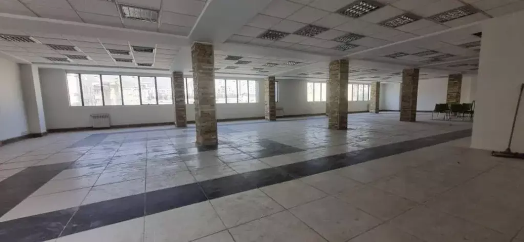 اجاره اداری و تجاری 630 متری در درختی