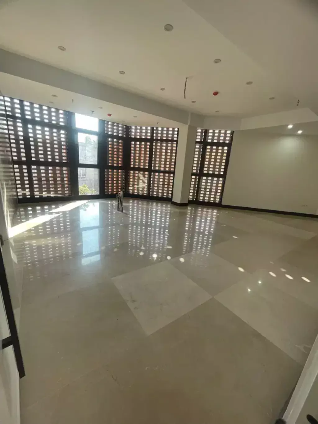 فروش اداری و تجاری 920 متری در ظفر - تصویر 18