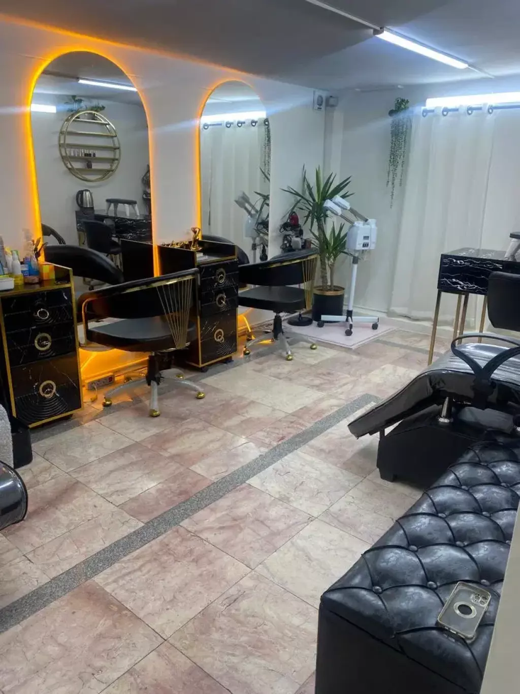 اجاره اداری و تجاری 20 متری در مشیریه