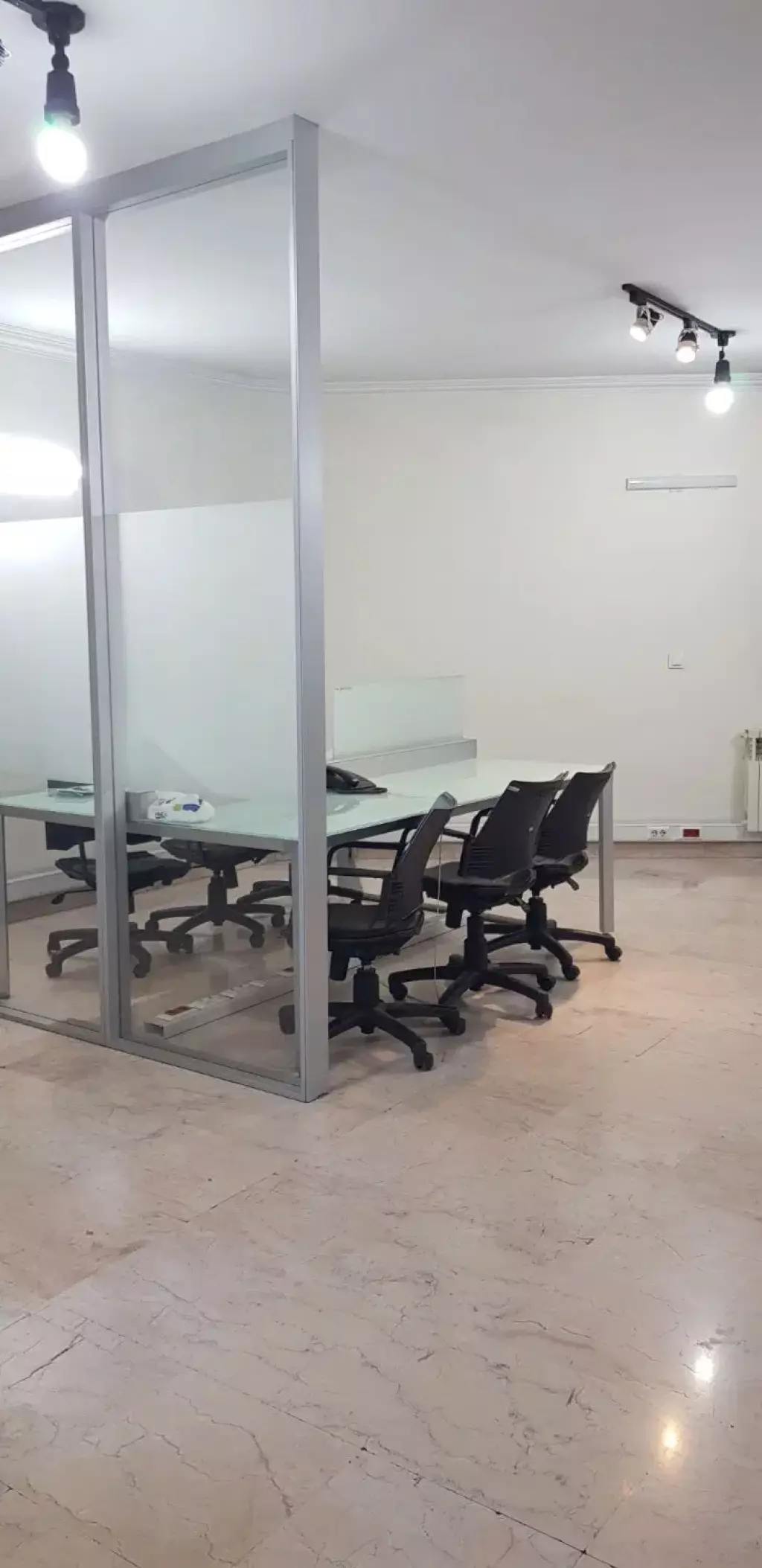 اجاره اداری و تجاری 95 متری در هروی