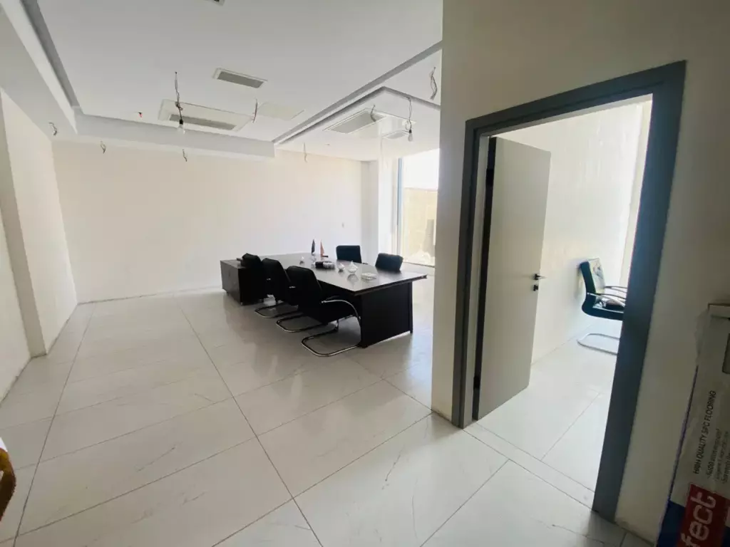 اجاره اداری و تجاری 60 متری در تولید دارو