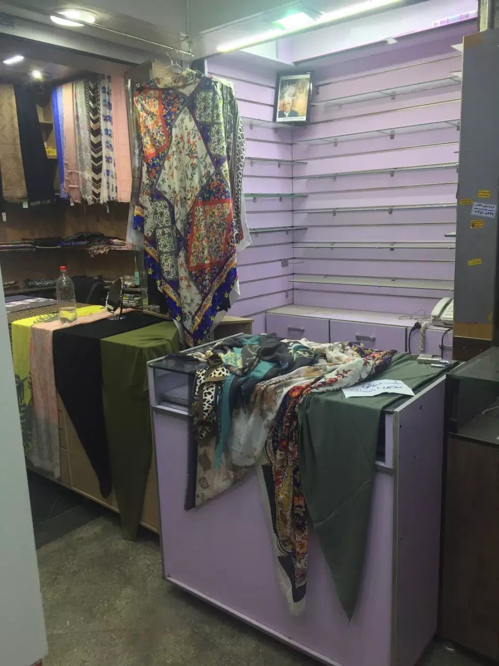 فروش اداری و تجاری 4 متری در بازار - تصویر 2