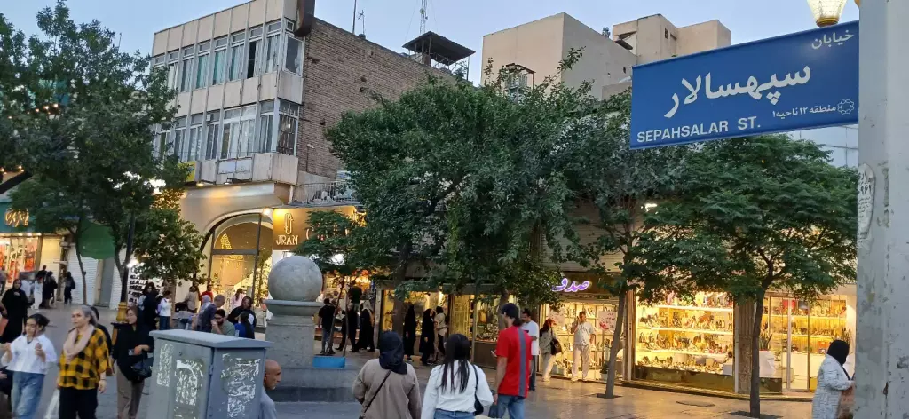 اجاره اداری و تجاری 400 متری در بهارستان