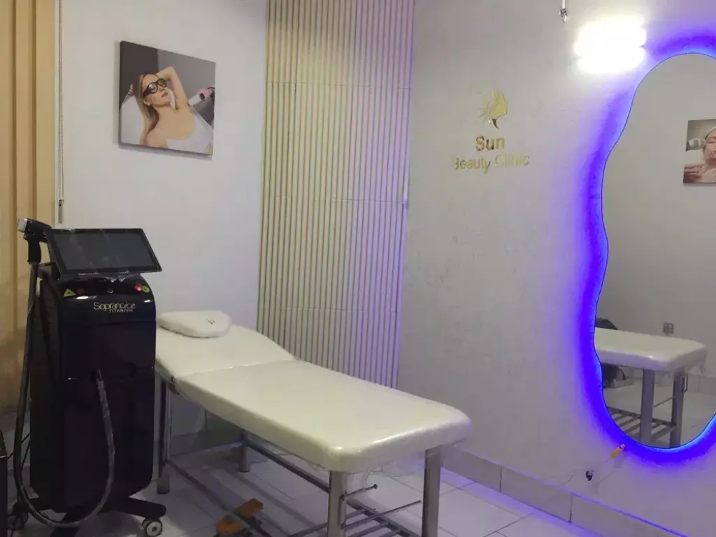 اجاره اداری و تجاری 12 متری در صادقیه