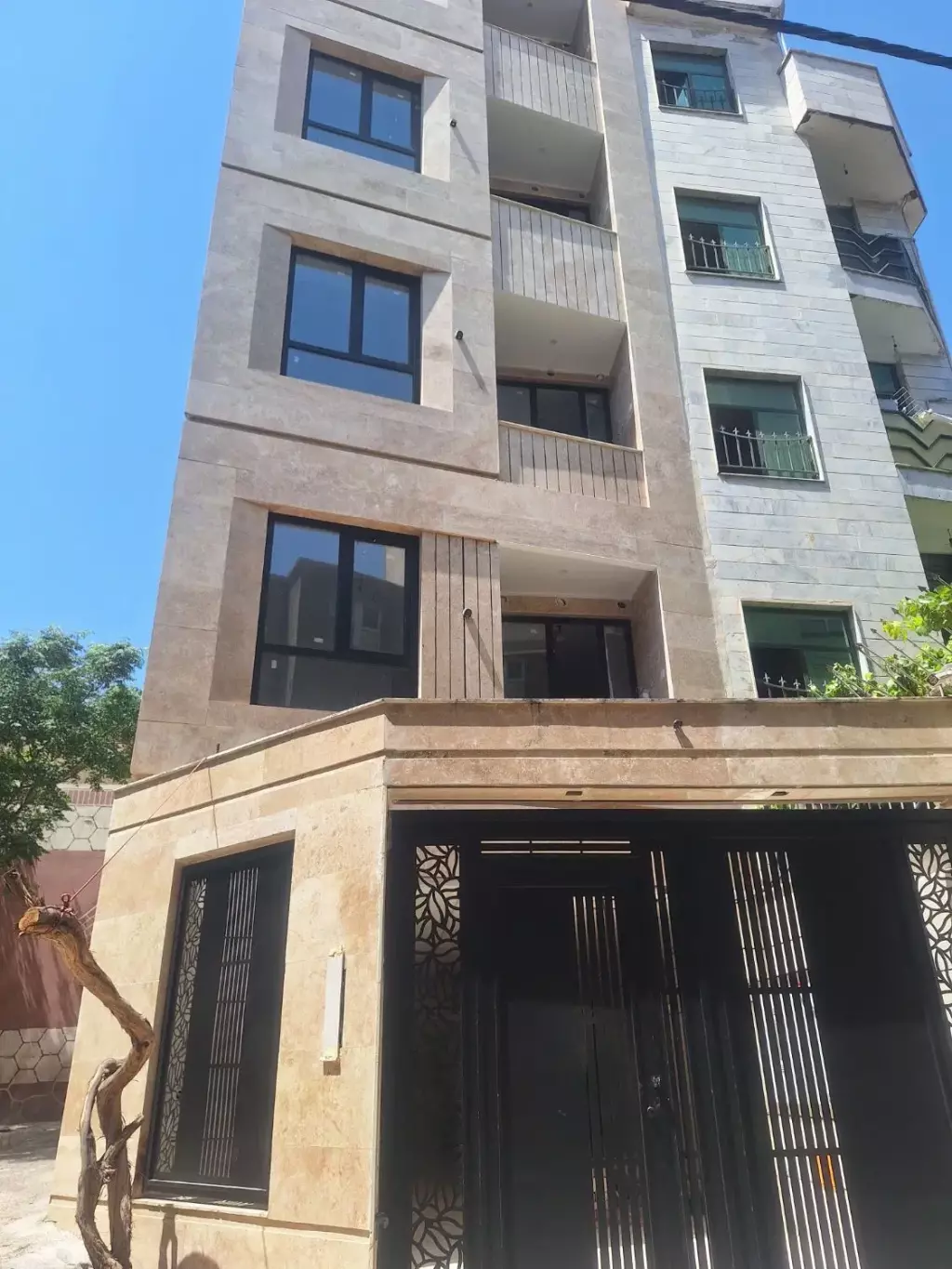 فروش اداری و تجاری 250 متری در هفت چنار
