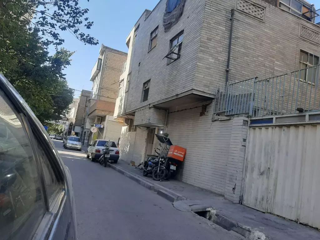 فروش زمین و کلنگی 120 متری در شهرک ولیعصر جنوبی