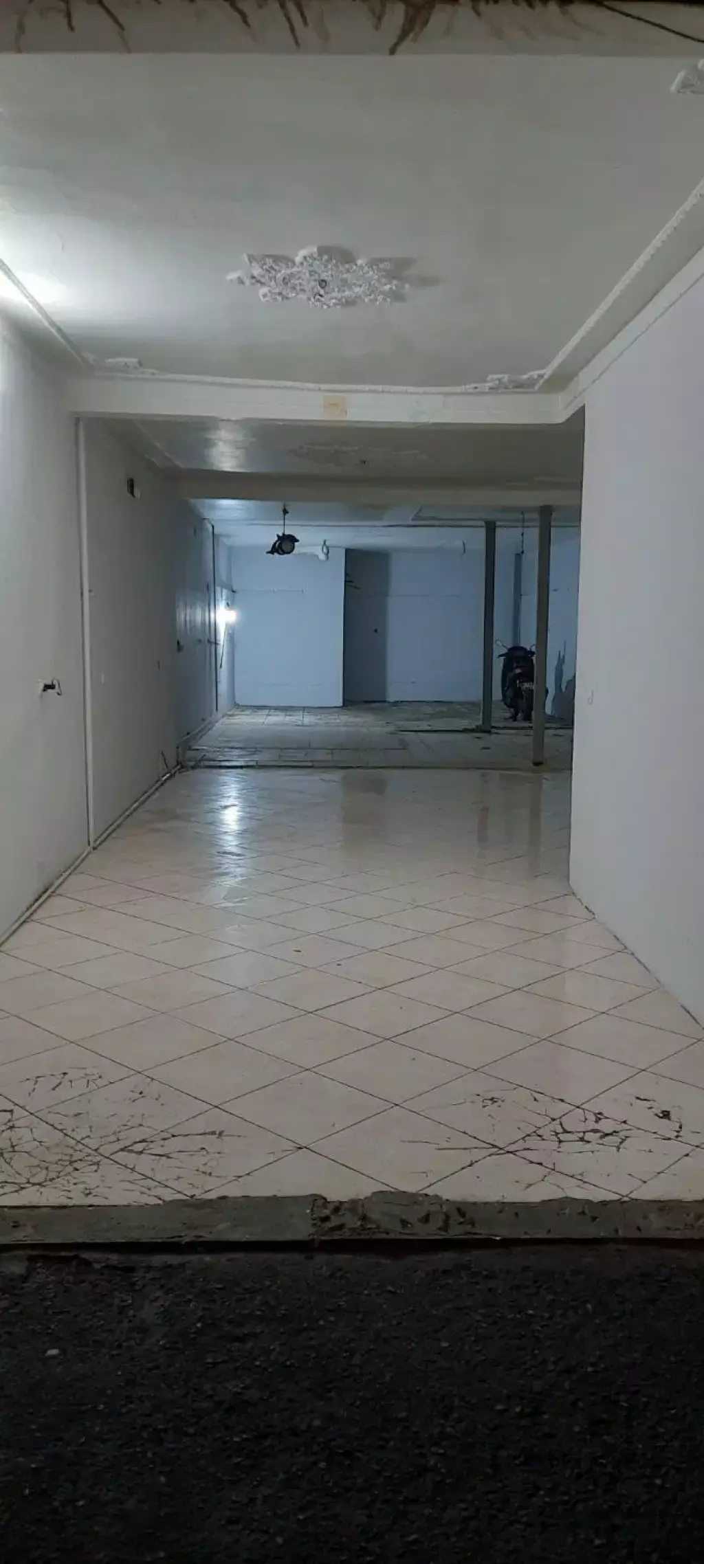 اجاره اداری و تجاری 112 متری در عبدلآباد