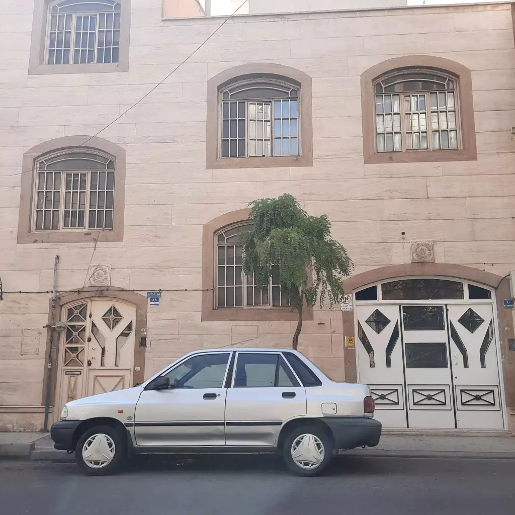فروش اداری و تجاری 236 متری در شارق - تصویر 2