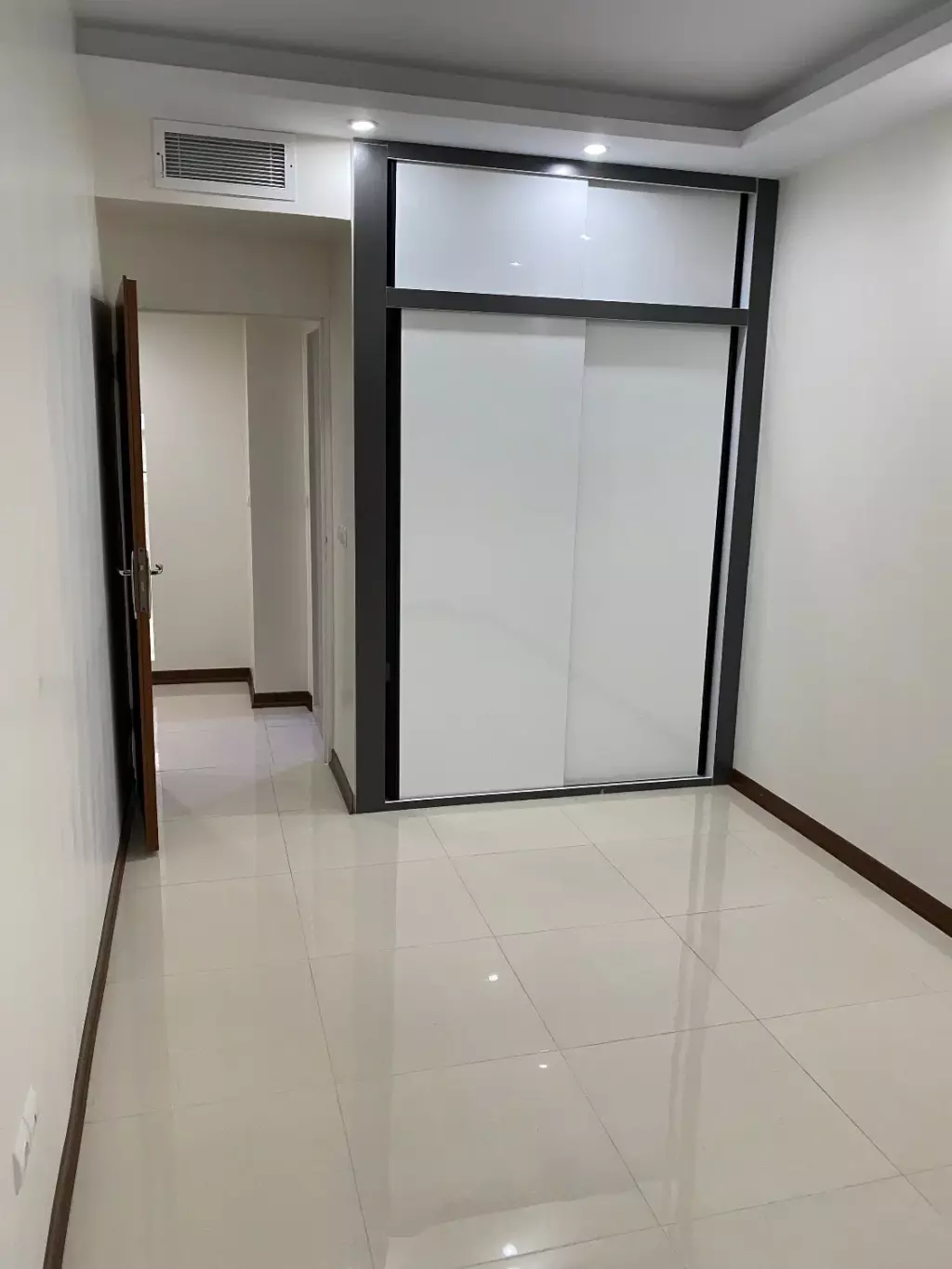 اجاره آپارتمان 126 متری در تهرانپارس غربی