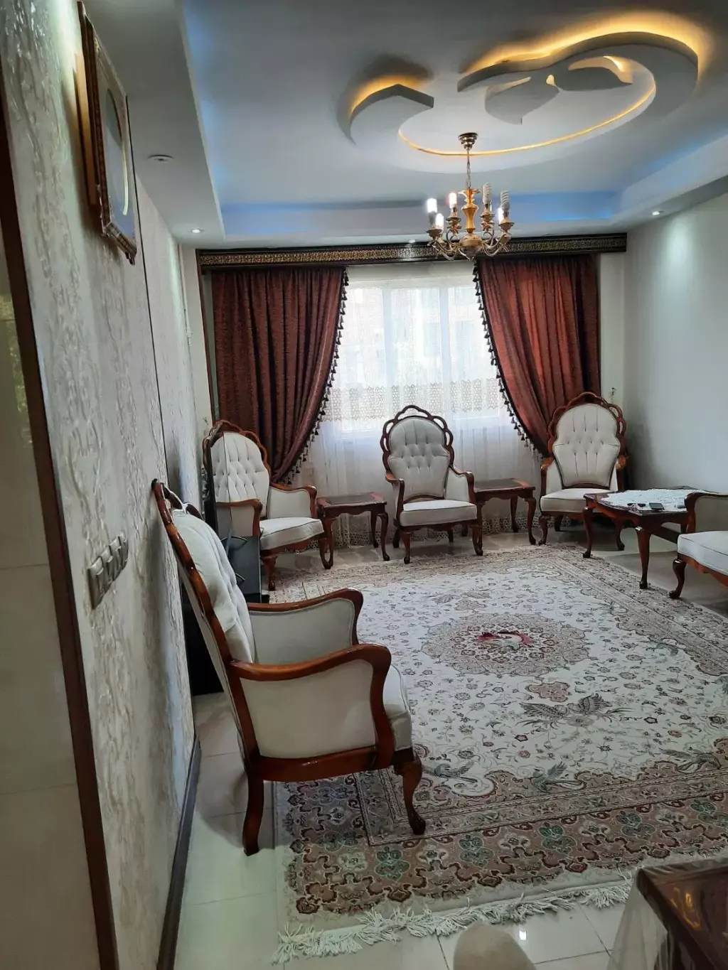 فروش آپارتمان 88 متری در تاکسیرانی